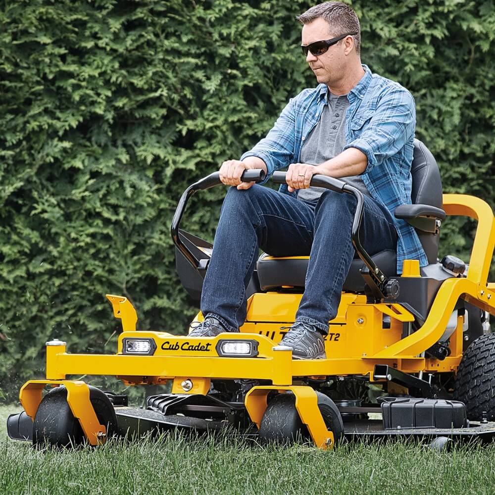 Choosing the mower width to fit through your property's access points